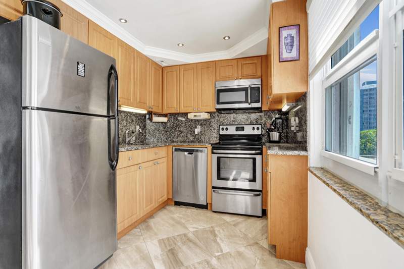 2 bedroom Condominium at 405 N Ocean Boulevard #229, Parliament House Condo, Pompano Beach — photo 5
