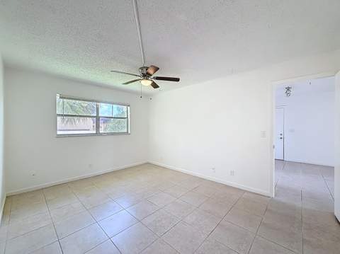 235 Lake Dora Drive #235, West Palm Beach FL - photo 9 of 33