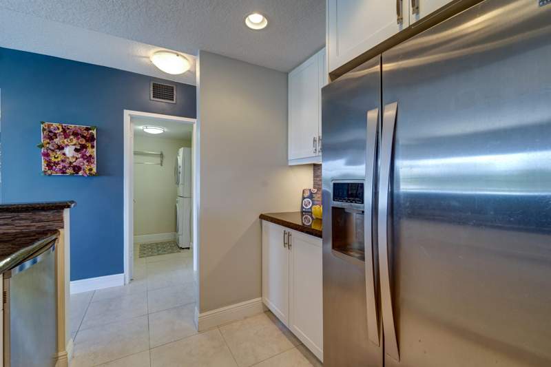 2 bedroom Condominium at 2500 E Las Olas Boulevard #403, Marine Tower Condo, Fort Lauderdale — photo 4