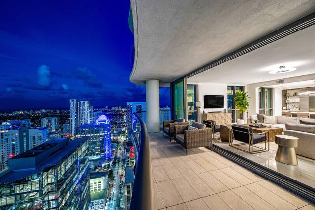 100 E Las Olas Boulevard #4301