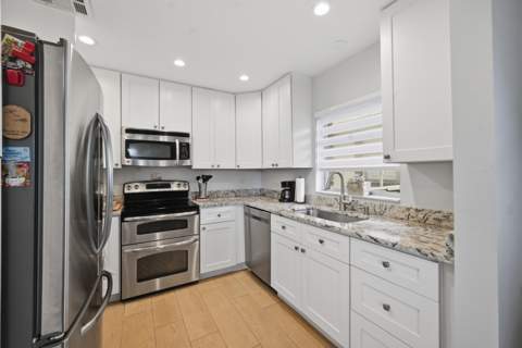 324 Orange Tree Drive #4, Atlantis FL - photo 16 of 39