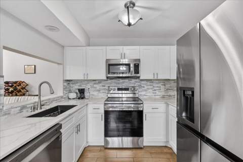 7633 Tahiti Lane #101, Lake Worth FL - photo 9 of 26