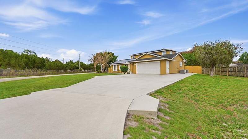 5 bedroom Single Family Residence at 2301 SW Barber Lane, Port St Lucie Section 18, Port St. Lucie — photo 4