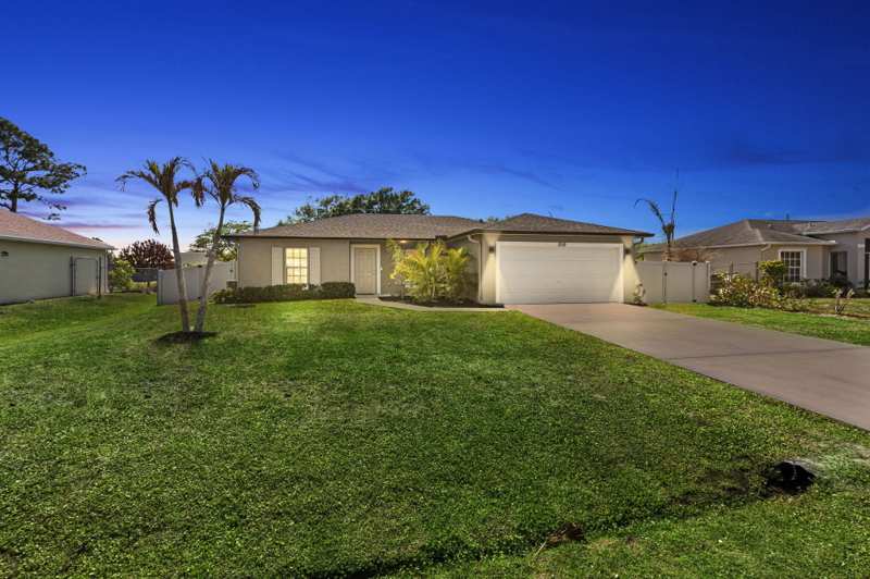 3 bedroom Single Family Residence at 2118 SE Genoa Street, Port St Lucie Section 30, Port St. Lucie — photo 1