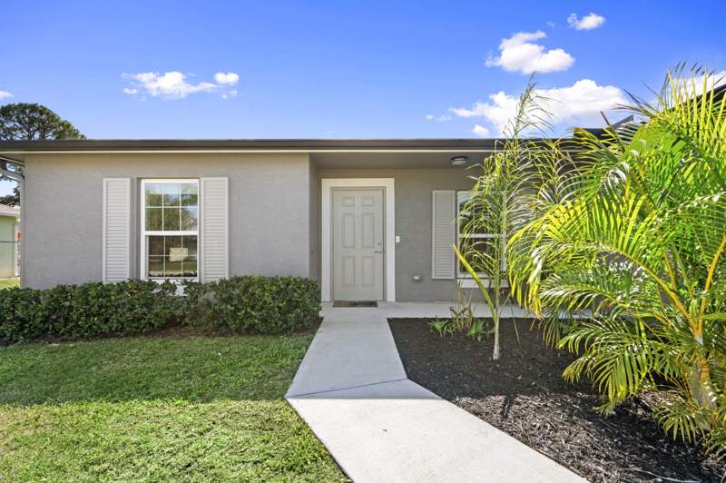 3 bedroom Single Family Residence at 2118 SE Genoa Street, Port St Lucie Section 30, Port St. Lucie — photo 4