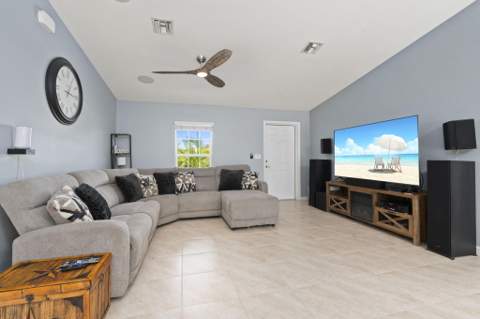 2118 SE Genoa Street, Port St. Lucie FL - photo 6 of 42