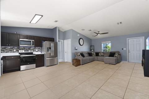 2118 SE Genoa Street, Port St. Lucie FL - photo 13 of 42