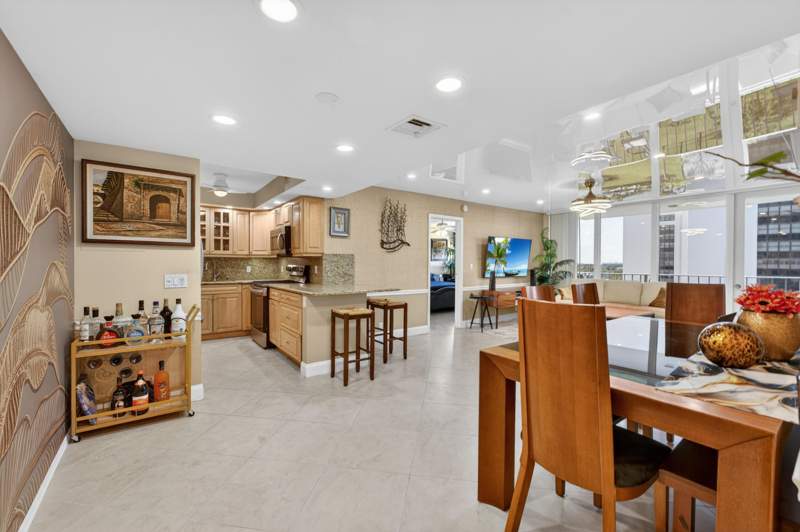 2 bedroom Condominium at 336 Golfview Road #704, Gemini Condo, North Palm Beach — photo 5