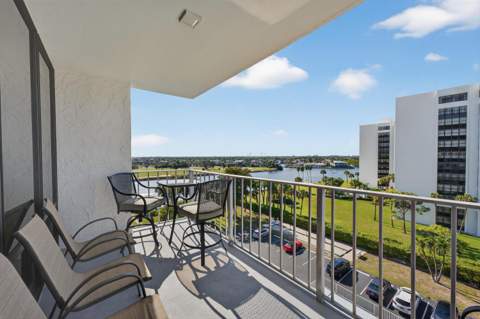336 Golfview Road #704, North Palm Beach FL - photo 15 of 24