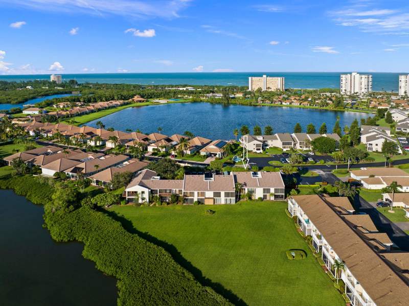 2 bedroom Condominium at 3225 S Lakeview Circle #22-202, The Sands Section 2 Condominium, Fort Pierce — photo 4