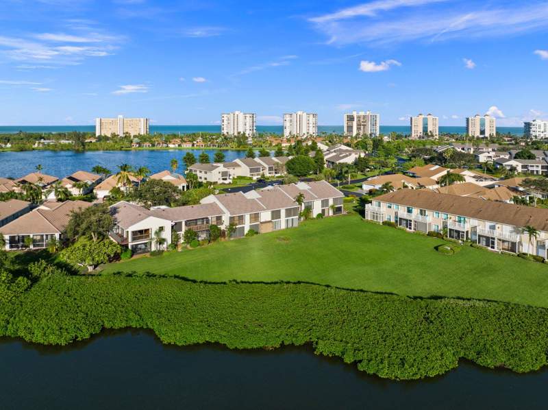 2 bedroom Condominium at 3225 S Lakeview Circle #22-202, The Sands Section 2 Condominium, Fort Pierce — photo 5