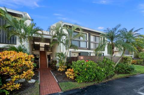 3225 S Lakeview Circle #22-202, Fort Pierce FL - photo 11 of 41