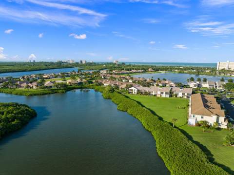 3225 S Lakeview Circle #22-202, Fort Pierce FL - photo 10 of 41