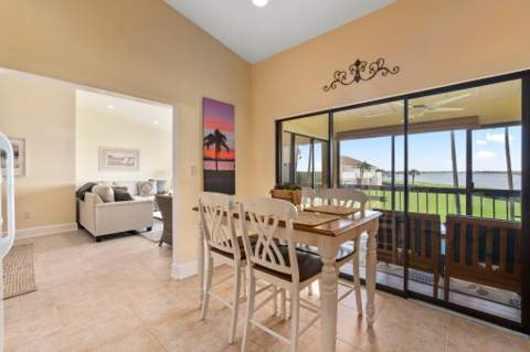 3225 S Lakeview Circle #22-202, Fort Pierce FL - photo 21 of 41