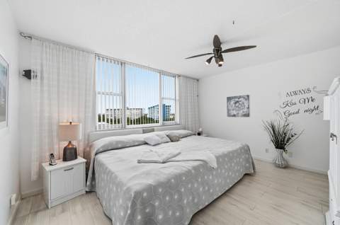 4330 Hillcrest Drive #804, Hollywood FL - photo 21 of 47