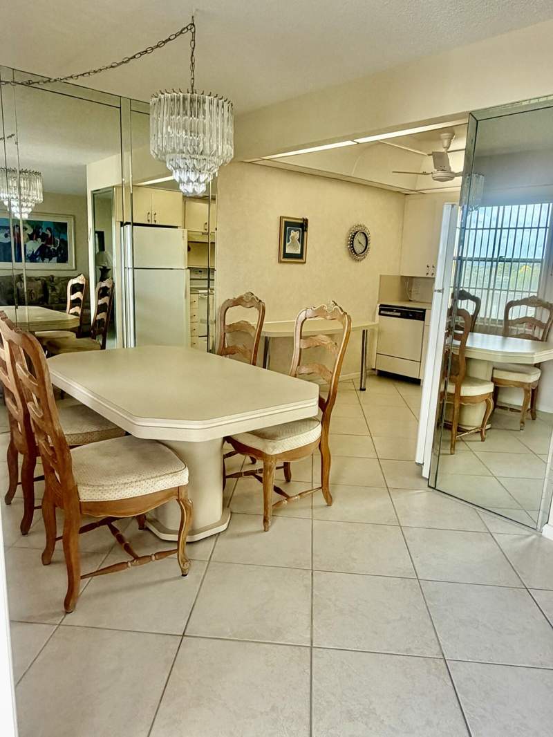 2 bedroom Condominium at 3035 Rexford, Rexford At Century Village Condo, Boca Raton — photo 4