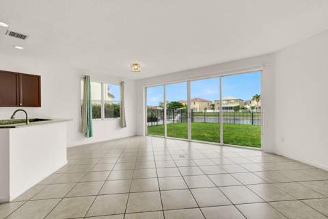 9037 Alexandra Circle, Wellington FL - photo 18 of 55