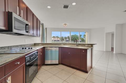 9037 Alexandra Circle, Wellington FL - photo 19 of 55