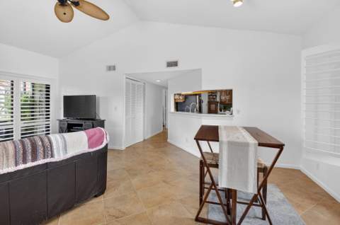 10 Vía De Casas Sur #101, Boynton Beach FL - photo 9 of 47