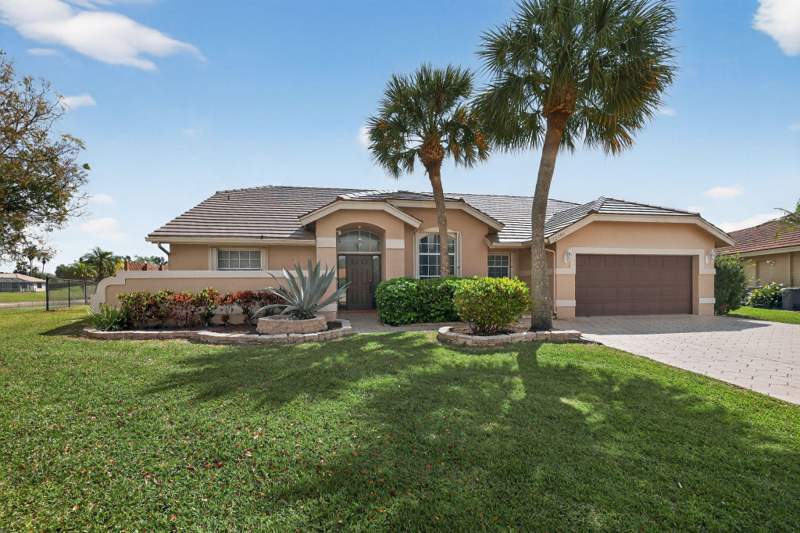 4 bedroom Single Family Residence at 12301 Cabot Court, Boca Winds Par D-1, Boca Raton — photo 2