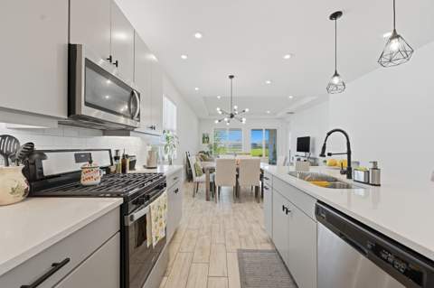 12767 SW Phoenix Drive, Port St. Lucie FL - photo 13 of 49