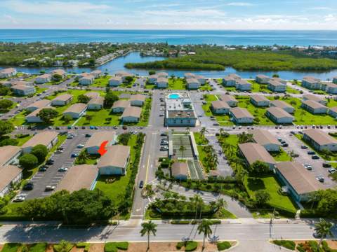 480 Horizons #207, Boynton Beach FL - photo 18 of 36