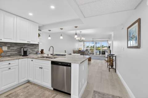 6 Royal Palm Way #409, Boca Raton FL - photo 8 of 53