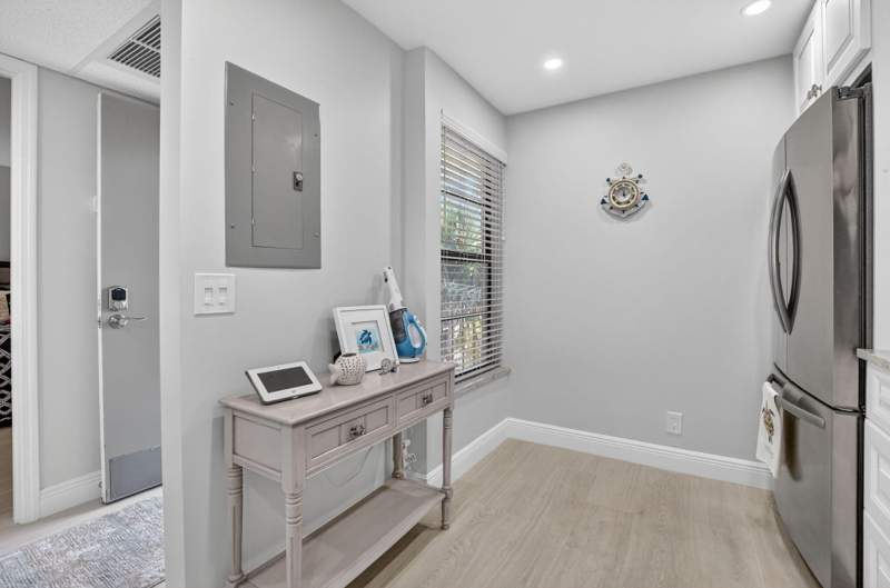 2 bedroom Condominium at 6 Royal Palm Way #409, Boca Bayou, Boca Raton — photo 5