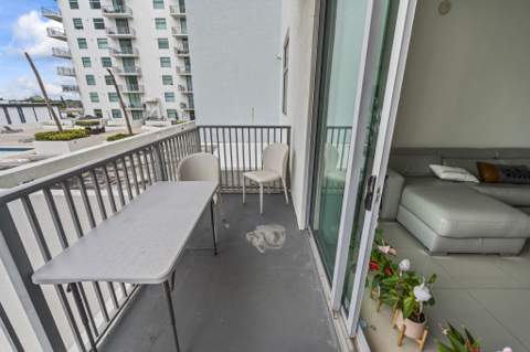 140 S Dixie Highway #512, Hollywood FL - photo 6 of 37