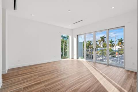 11 SE 11th Avenue, Fort Lauderdale FL - photo 7 of 26