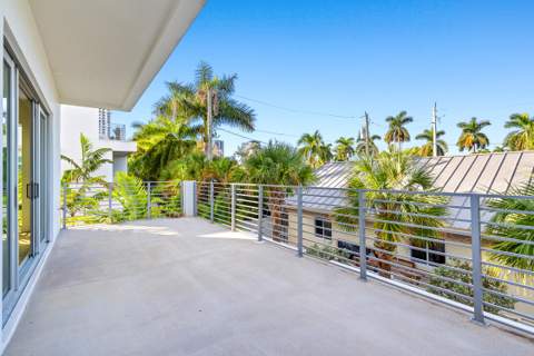 11 SE 11th Avenue, Fort Lauderdale FL - photo 14 of 26