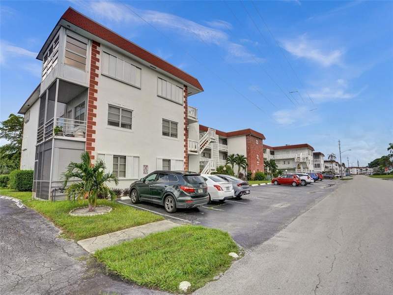 2 bedroom Condominium at 1490 NW 43rd Avenue #208, Park South Seven Inc Condo, Lauderhill — photo 2