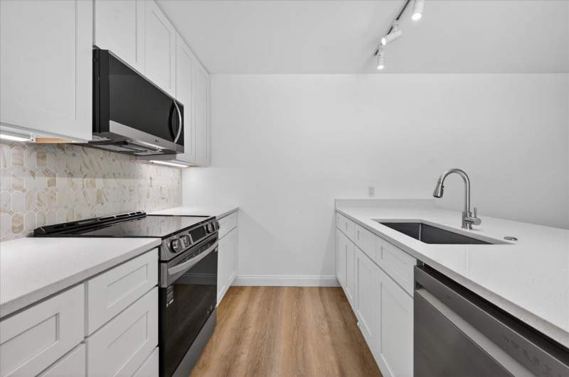 2 bedroom Townhouse at 1617 16th Way, Village Of Sandalwood Lakes 1, West Palm Beach — photo 5