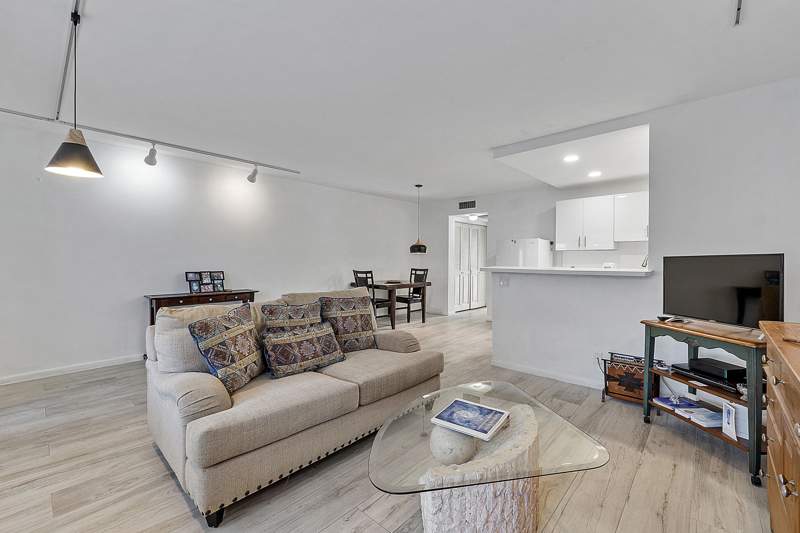1 bedroom Condominium at 1012 Newport G, Newport G Condo, Deerfield Beach — photo 2