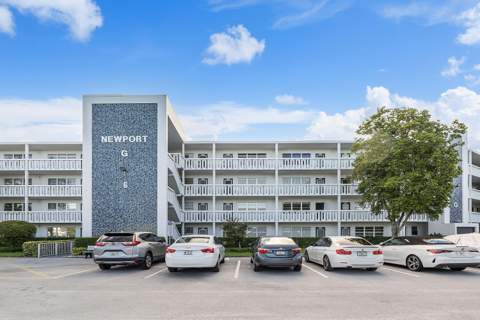 1012 Newport G, Deerfield Beach FL - photo 13 of 14