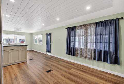 10885 SE Federal Highway #96, Hobe Sound FL - photo 8 of 30