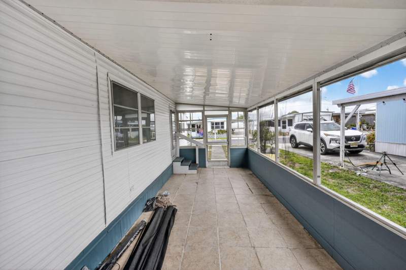 2 bedroom Mobile Home at 10885 SE Federal Highway #96, Sea Breeze Mobile Manor, Hobe Sound — photo 3