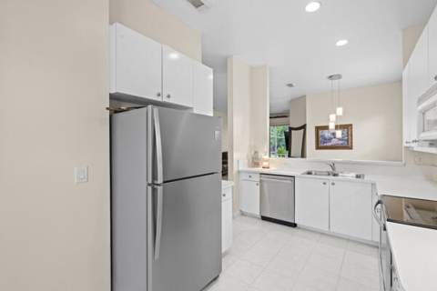 808 SW Munjack Circle, Port St. Lucie FL - photo 7 of 46