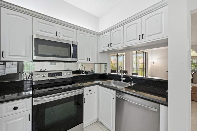 2 bedroom Condominium at 5395 Firenze Drive #K, Alexandra Village/ Platina, Boynton Beach — photo 2