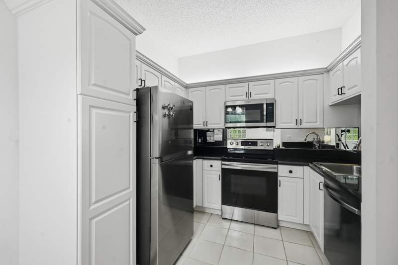 2 bedroom Condominium at 5395 Firenze Drive #K, Alexandra Village/ Platina, Boynton Beach — photo 3
