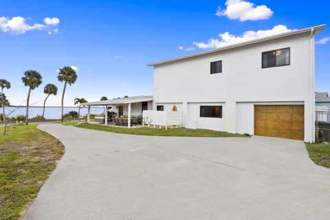 8309 S Indian River Drive, Fort Pierce FL - photo 9 of 47