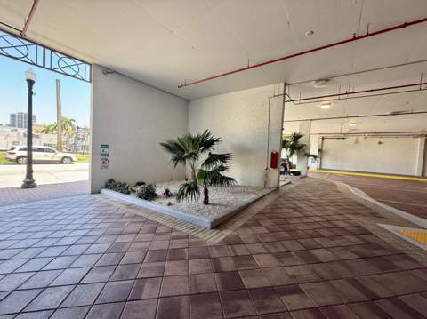 140 S Dixie Highway #1002, Hollywood FL - photo 17 of 28