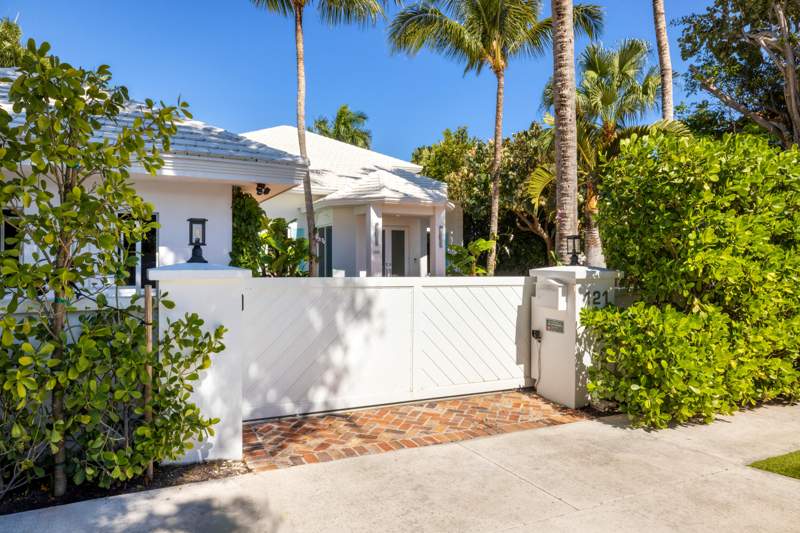 6 bedroom Single Family Residence at 121 Seville Road, Seville, West Palm Beach — photo 5