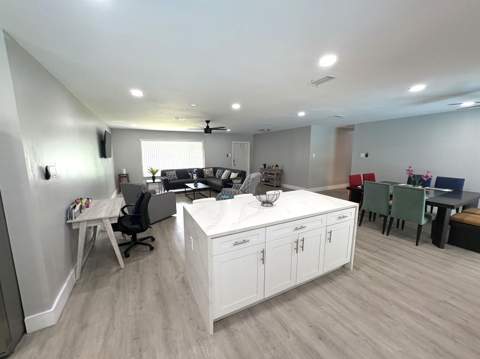 1401 NW 75th Terrace, Plantation FL - photo 8 of 35