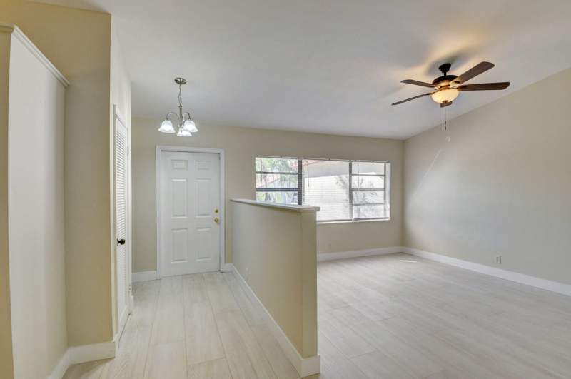4 bedroom Single Family Residence at 7011 San Sebastian Circle, Del Mar Village, Boca Raton — photo 4