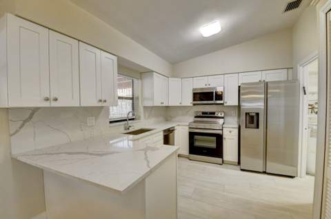 7011 San Sebastian Circle, Boca Raton FL - photo 19 of 38