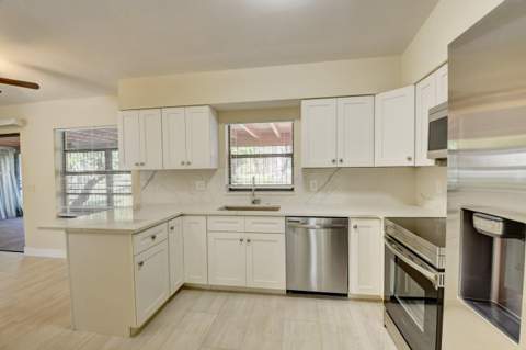 7011 San Sebastian Circle, Boca Raton FL - photo 20 of 38