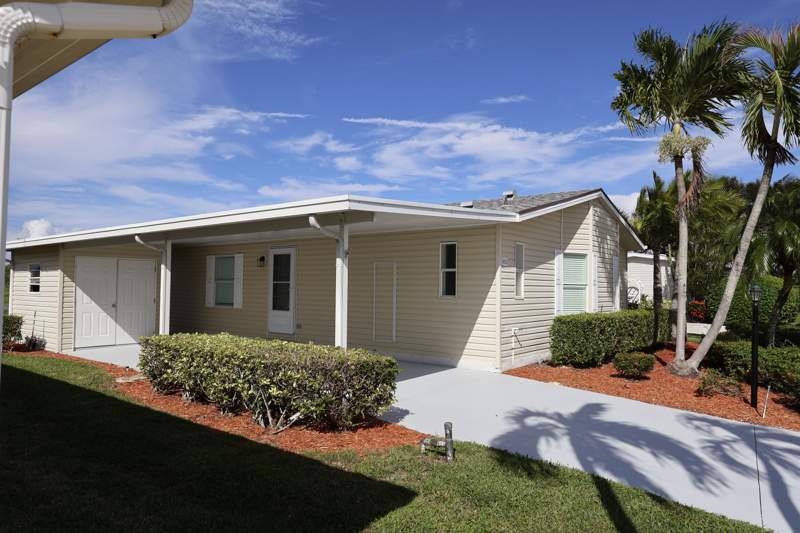 2 bedroom Manufactured Home at 3820 Nimblewill Court, The Preserve At Savanna Club, Port St. Lucie — photo 2