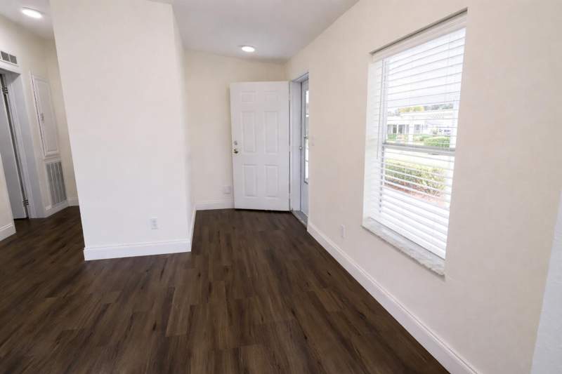 2 bedroom Manufactured Home at 3820 Nimblewill Court, The Preserve At Savanna Club, Port St. Lucie — photo 4