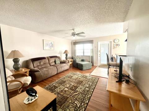 328 Farnham P, Deerfield Beach FL - photo 10 of 40